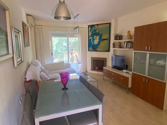 2 bedroom Apartment for sale in Calahonda, Mijas with garage - € 305,000 (Ref: 9807437)