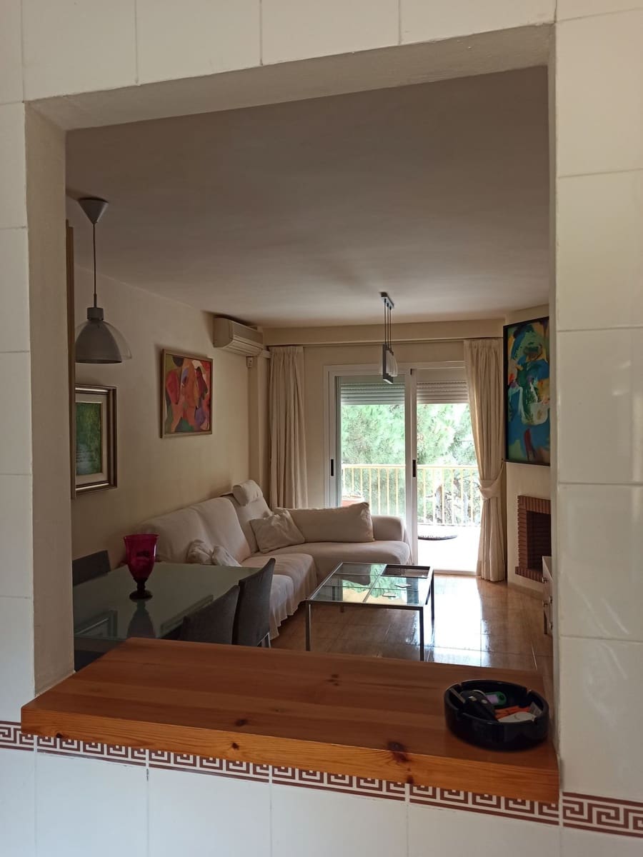 2 bedroom Apartment for sale in Calahonda with garage - € 305,000 (Ref: 9807437)