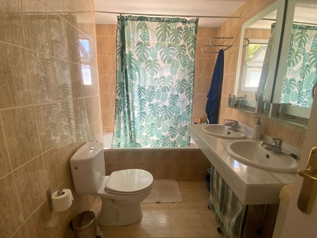 2 bedroom Apartment for sale in Calahonda, Mijas with garage - € 305,000 (Ref: 9807437)