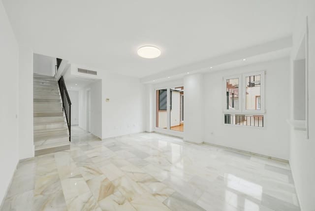 3 chambre Penthouse à vendre à Solymar, Benalmádena avec garage - 465 000 € (Ref: 9810892)