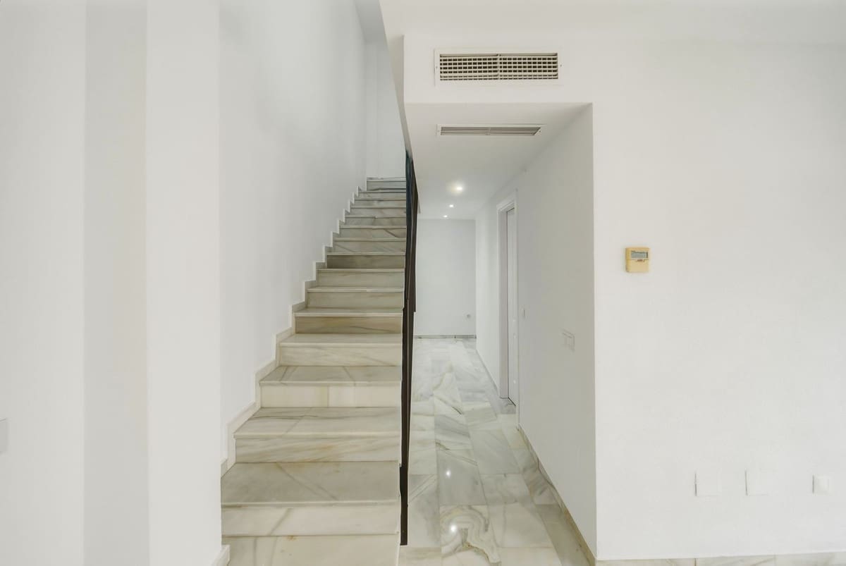 3 chambre Penthouse à vendre à Benalmadena avec garage - 465 000 € (Ref: 9810892)