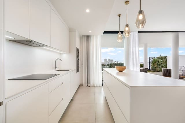2 bedroom Apartment for sale in El Higuerón, Fuengirola with garage - € 540,000 (Ref: 9810894)