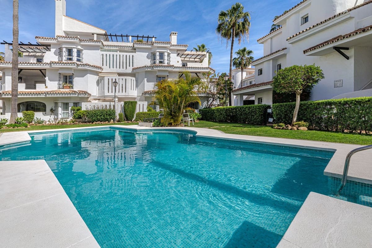 3 Zimmer Penthouse zu verkaufen in Marbella - 575.000 € (Ref: 9810896)