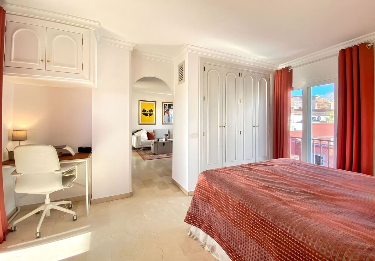 1 sypialnia Penthouse na sprzedaż w Marbella - 399 000 € (Ref: 9810897)