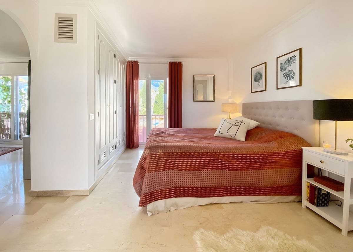 1 sypialnia Penthouse na sprzedaż w Marbella - 399 000 € (Ref: 9810897)