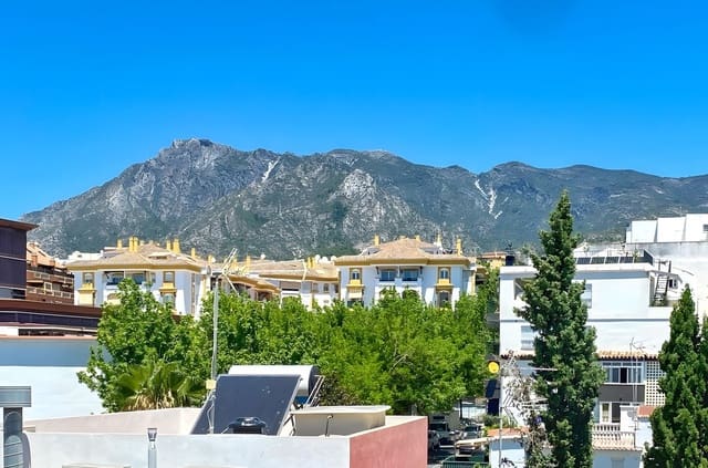 1 sypialnia Penthouse na sprzedaż w Casco Antiguo, Marbella - 399 000 € (Ref: 9810897)