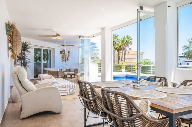 6 soveværelse Villa til salg i Parque Central, Estepona med garage - € 2.350.000 (Ref: 9810899)