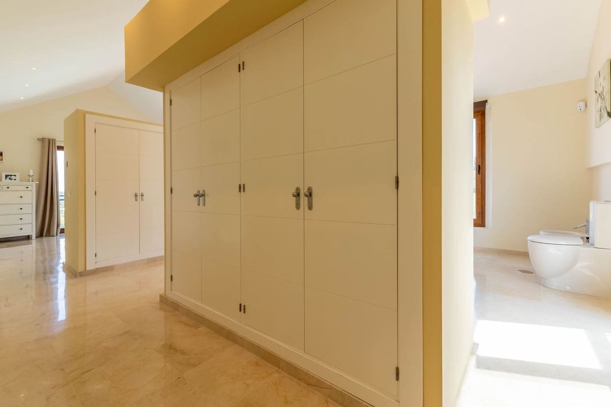 5 sovrum Villa till salu i La Cala Golf - 1 890 000 € (Ref: 9810900)