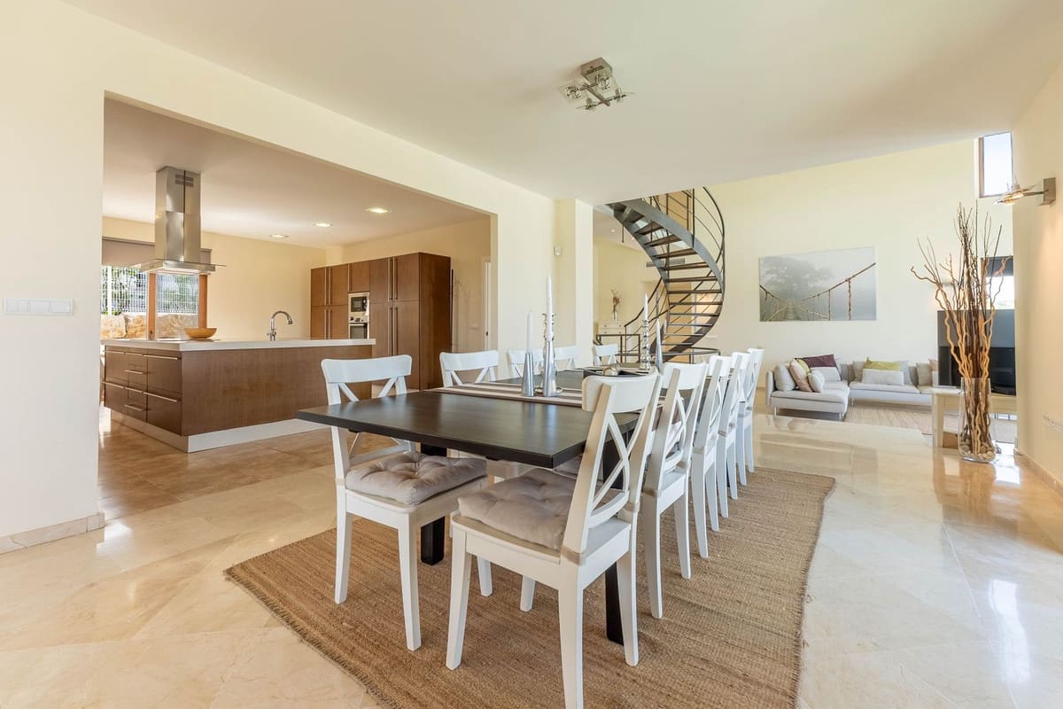 5 sovrum Villa till salu i La Cala Golf - 1 890 000 € (Ref: 9810900)