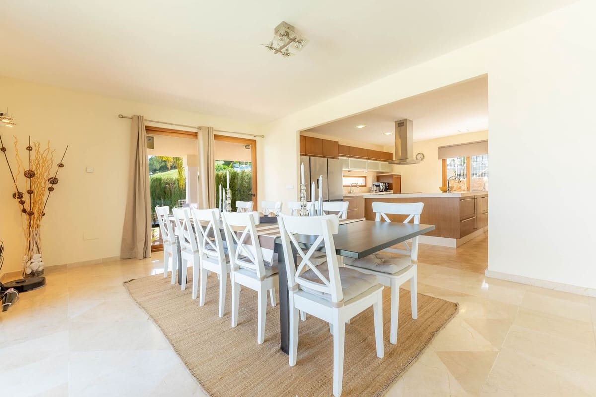 5 sovrum Villa till salu i La Cala Golf - 1 890 000 € (Ref: 9810900)