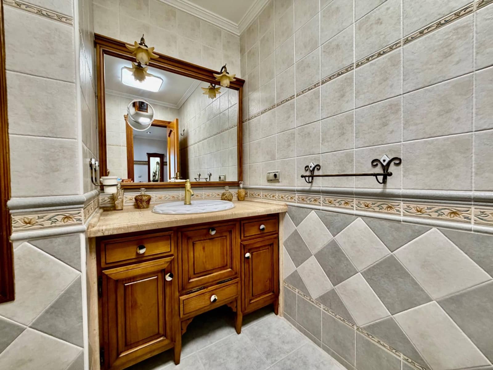 4 quarto Moradia Geminada para venda em Orihuela Costa - 430 000 € (Ref: 9810902)