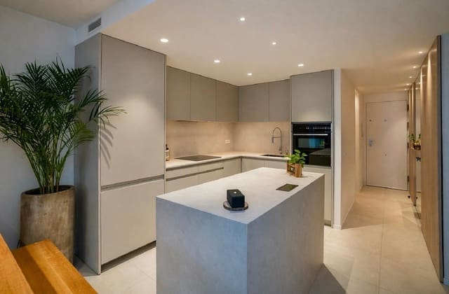 3 quarto Apartamento para venda em Benalmadena Costa, Benalmádena com garagem - 549 000 € (Ref: 9812703)