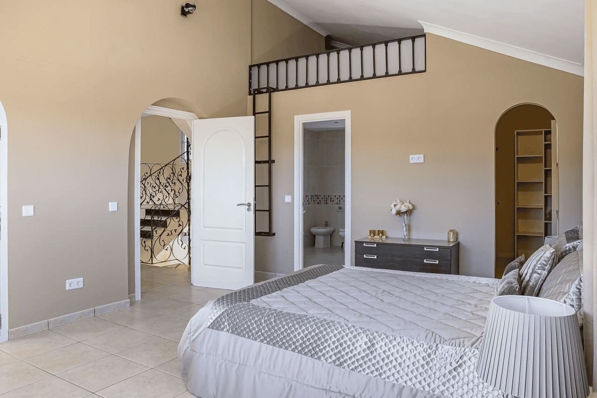4 chambre Villa/Maison à vendre à Estepona - 1 500 000 € (Ref: 9812704)