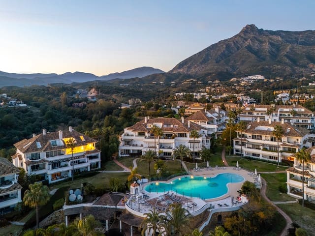 3 sovrum Takvåning till salu i Golden Mile, Marbella - 2 495 000 € (Ref: 9813608)
