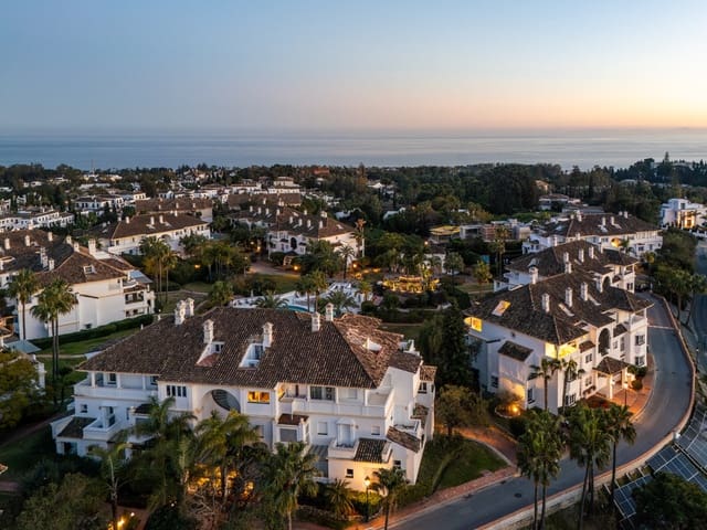 3 sovrum Takvåning till salu i Golden Mile, Marbella - 2 495 000 € (Ref: 9813608)