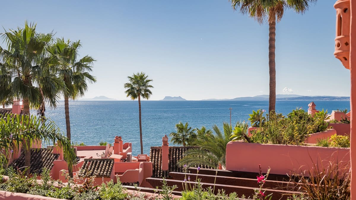 3 sovrum Takvåning till salu i Estepona - 2 995 000 € (Ref: 9813610)