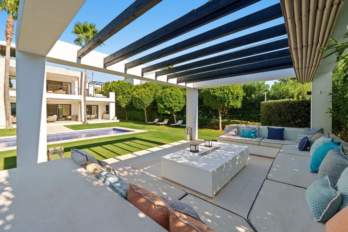 Chalet de 6 habitaciones en Nueva Andalucia en venta - 4.290.000 € (Ref: 9813612)