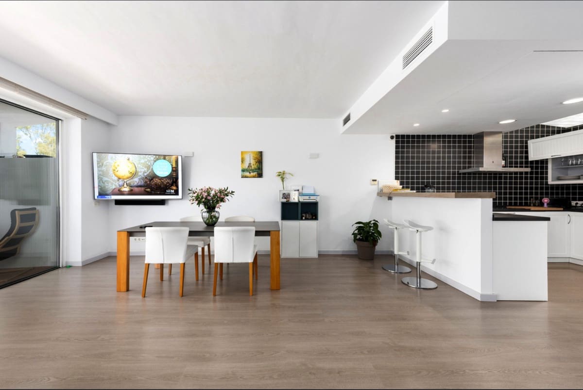 4 quarto Casa em Banda para venda em La Quinta - 799 000 € (Ref: 9813615)