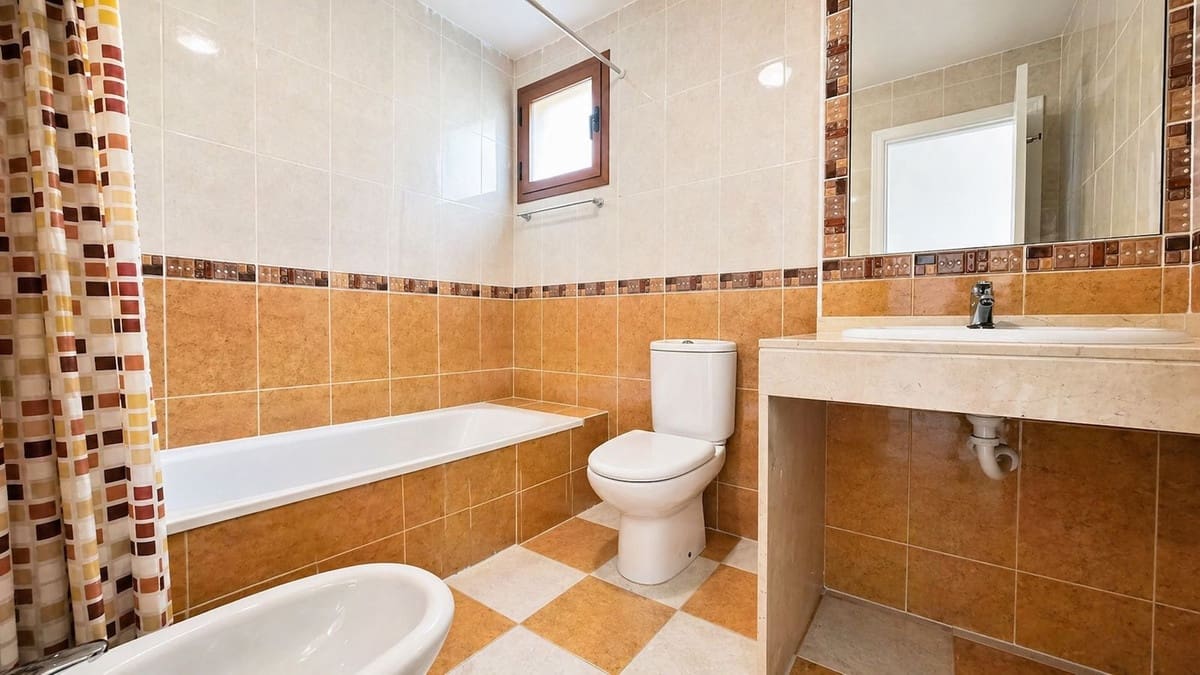 2 camera da letto Appartamento in vendita in La Duquesa / Puerto de la Duquesa - 275.000 € (Rif: 9813616)