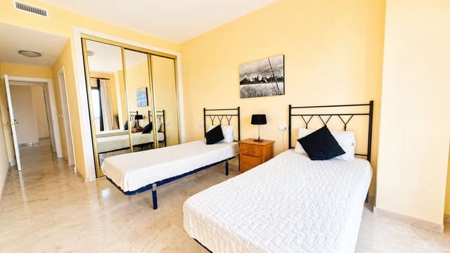 2 camera da letto Appartamento in vendita in La Duquesa / Puerto de la Duquesa, Manilva - 275.000 € (Rif: 9813616)
