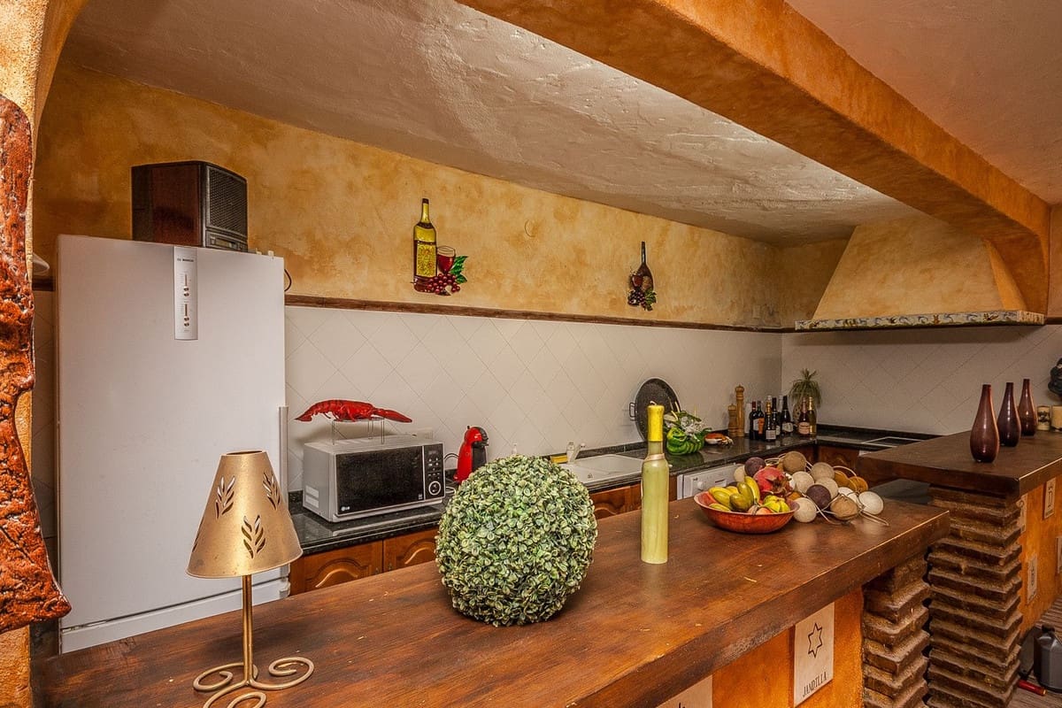 5 Zimmer Villa zu verkaufen in Calahonda - 1.195.000 € (Ref: 9813617)