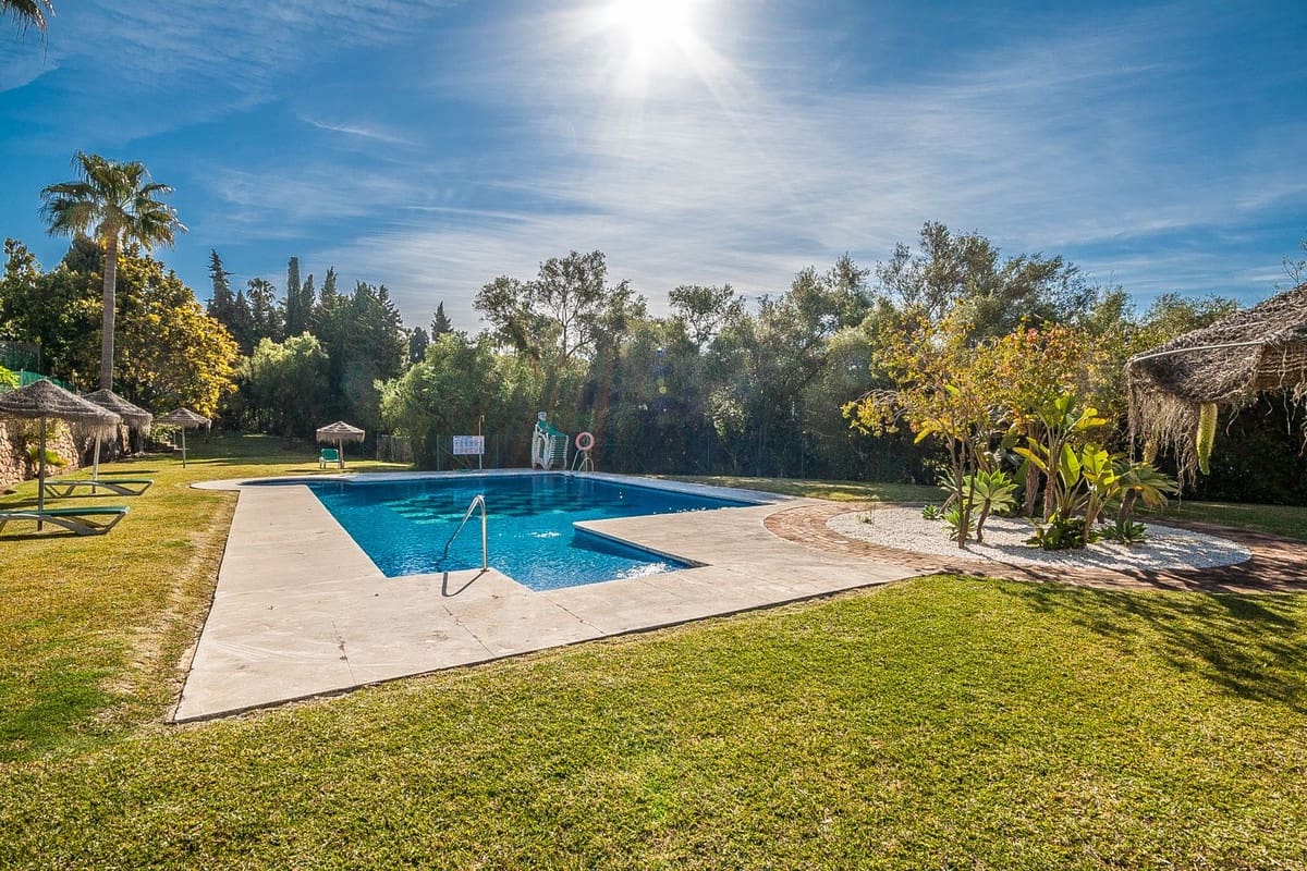 5 Zimmer Villa zu verkaufen in Calahonda - 1.195.000 € (Ref: 9813617)