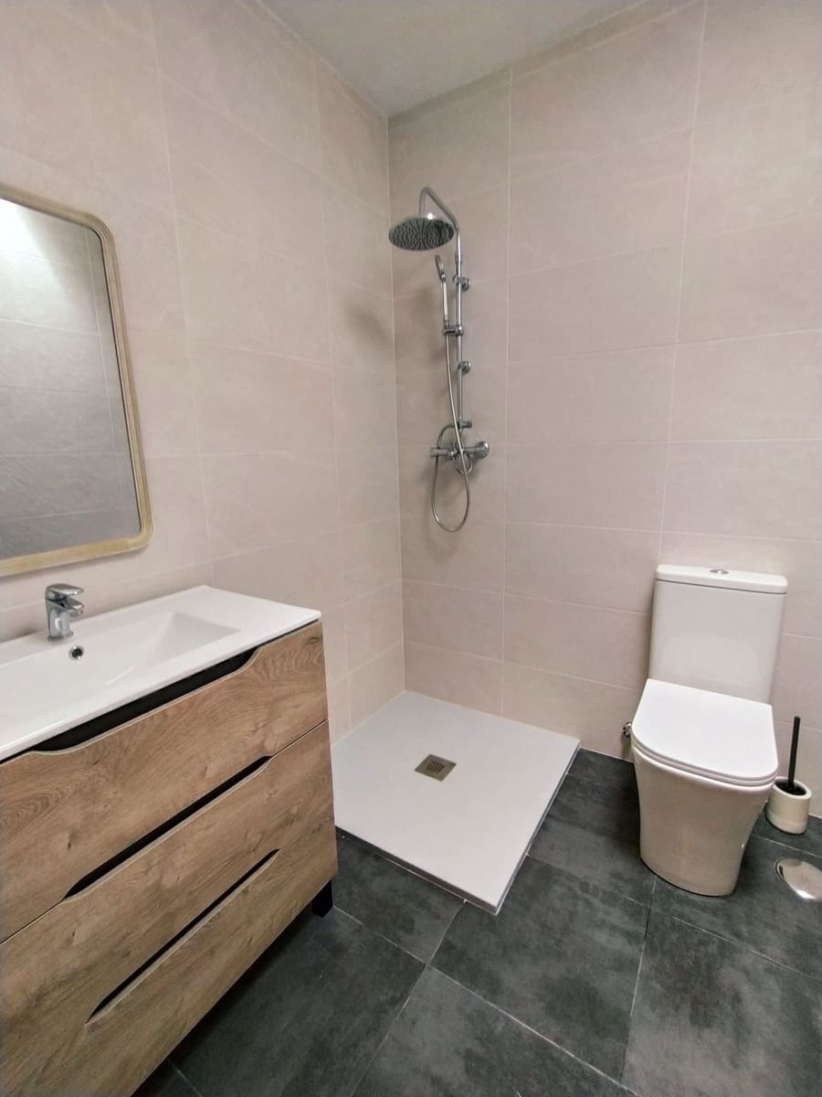 4 makuuhuone Omakotitalo myytävänä paikassa San Pedro de Alcantara - 430 000 € (Ref: 9815270)