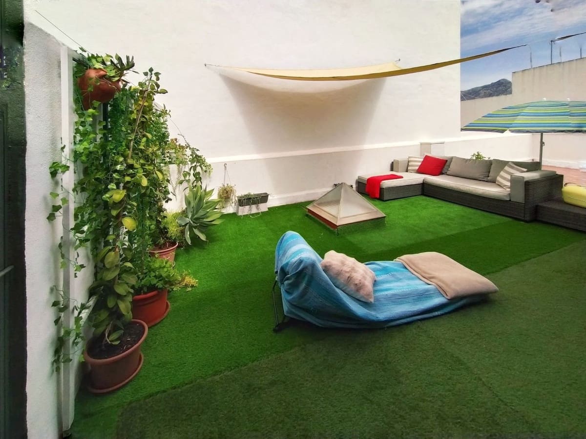 4 makuuhuone Omakotitalo myytävänä paikassa San Pedro de Alcantara - 430 000 € (Ref: 9815270)