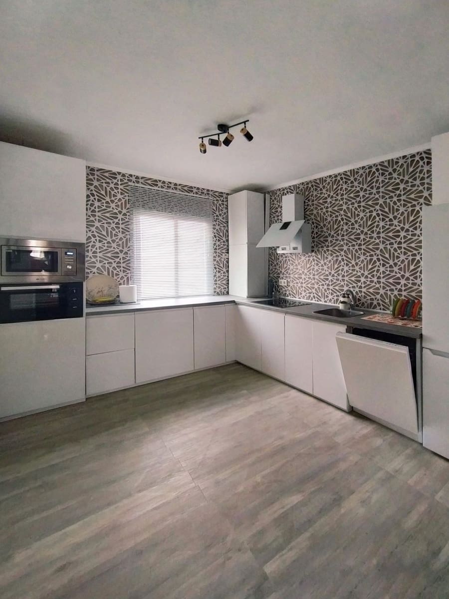 4 makuuhuone Omakotitalo myytävänä paikassa San Pedro de Alcantara - 430 000 € (Ref: 9815270)