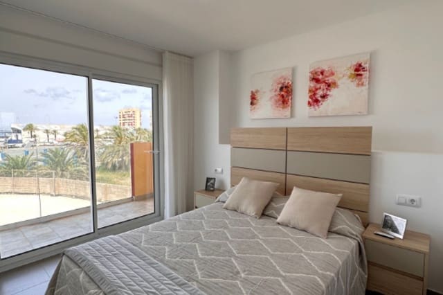 3 bedroom Apartment for sale in La Manga del Mar Menor - € 254,000 (Ref: 9815315)