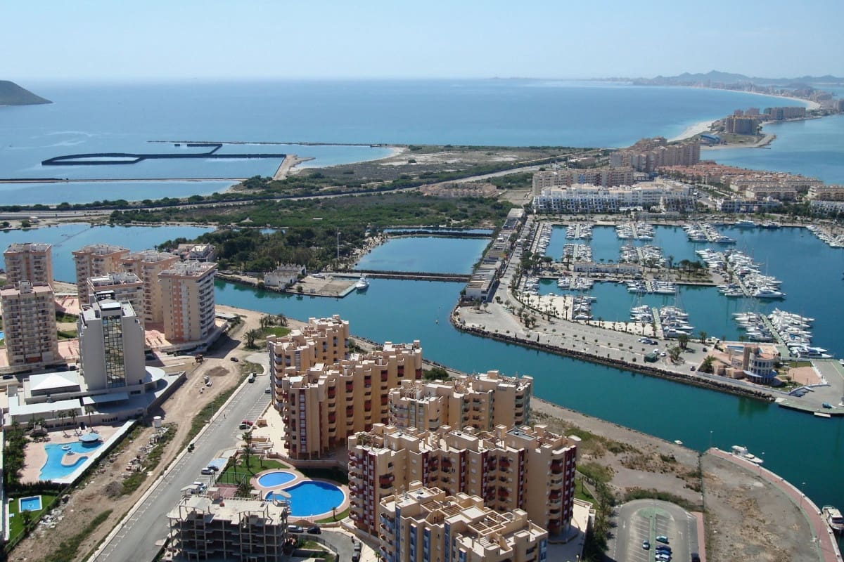 3 bedroom Apartment for sale in La Manga del Mar Menor - € 254,000 (Ref: 9815315)