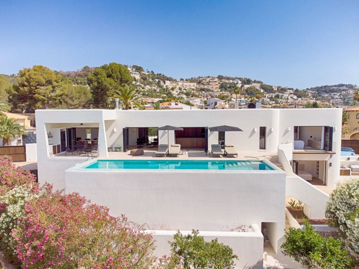4 bedroom Villa for sale in Benissa - € 2,975,000 (Ref: 9816715)