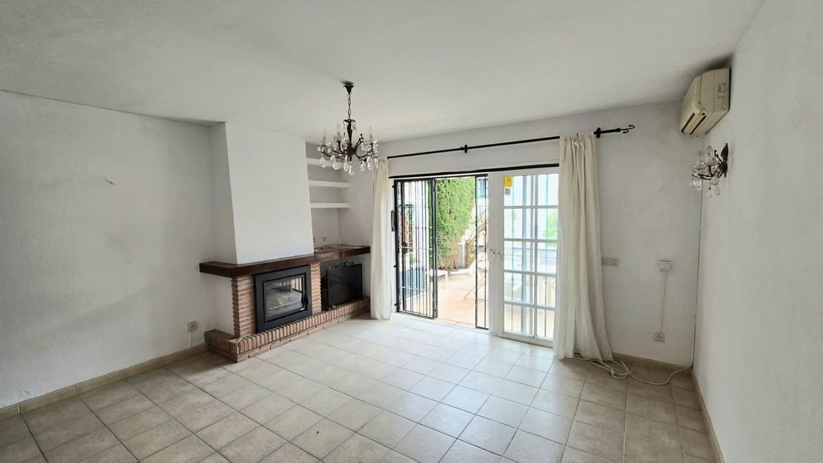 Casa de 3 habitaciones en Mijas Golf en venta - 359.000 € (Ref: 9816718)