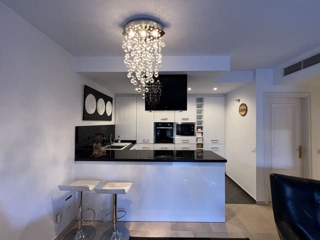 2 slaapkamer Appartement te koop in Mijas Golf, Mijas met garage - € 299.950 (Ref: 9819704)