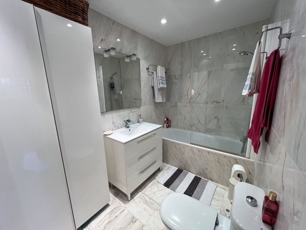 2 slaapkamer Appartement te koop in Mijas Golf met garage - € 299.950 (Ref: 9819704)