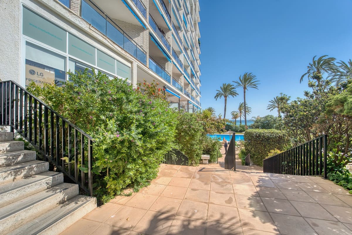 1 slaapkamer Appartement te koop in Marbella - € 725.000 (Ref: 9821797)