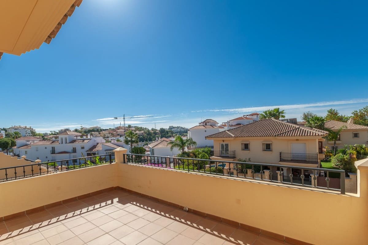 4 bedroom Finca/Country House for sale in Riviera del Sol - € 549,000 (Ref: 9821800)