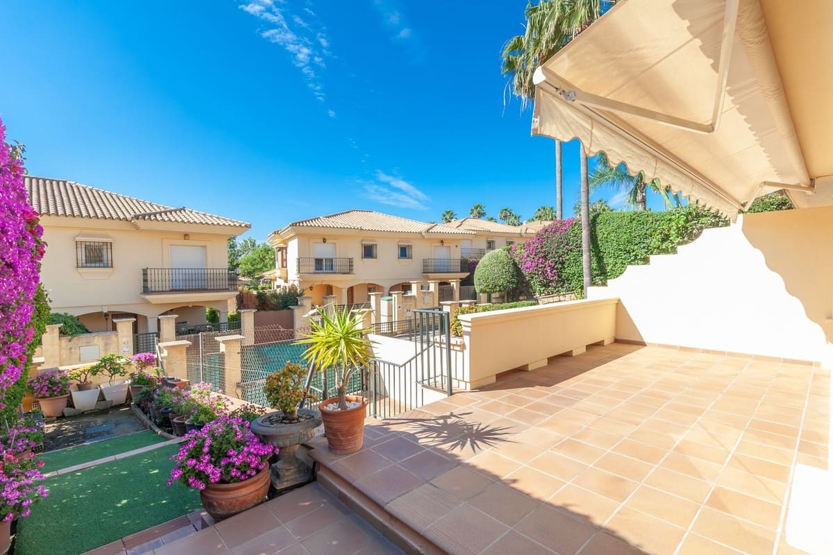 4 bedroom Finca/Country House for sale in Riviera del Sol - € 549,000 (Ref: 9821800)