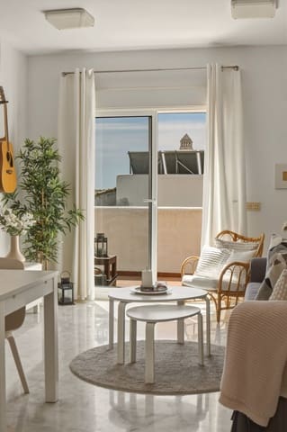 2 chambre Penthouse à vendre à Parque Central, Estepona avec garage - 275 000 € (Ref: 9824312)