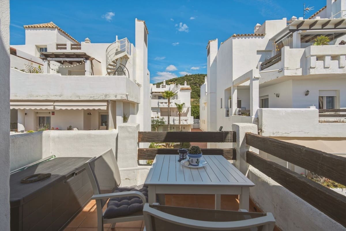 2 chambre Penthouse à vendre à Estepona avec garage - 275 000 € (Ref: 9824312)