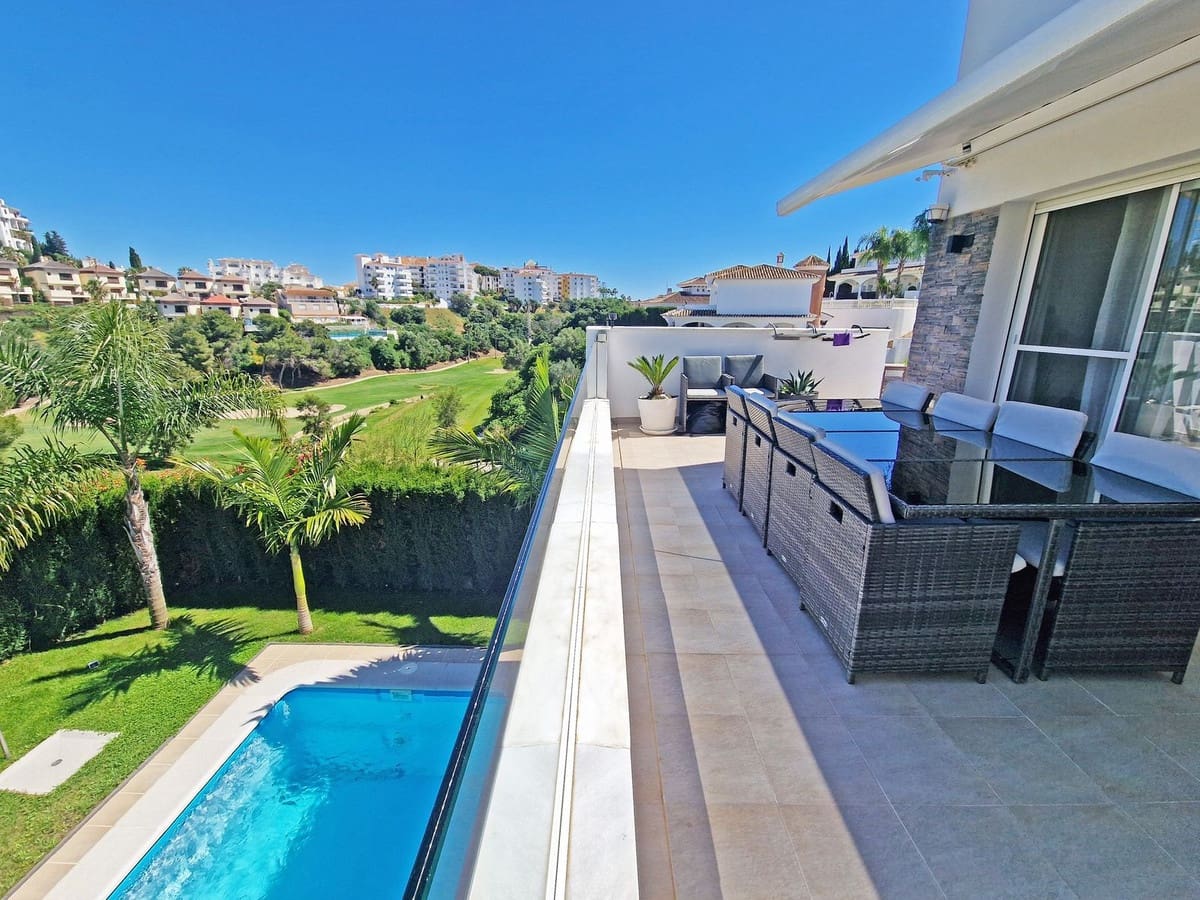3 sovrum Finca/Hus på landet till salu i Riviera del Sol - 1 050 000 € (Ref: 9824313)