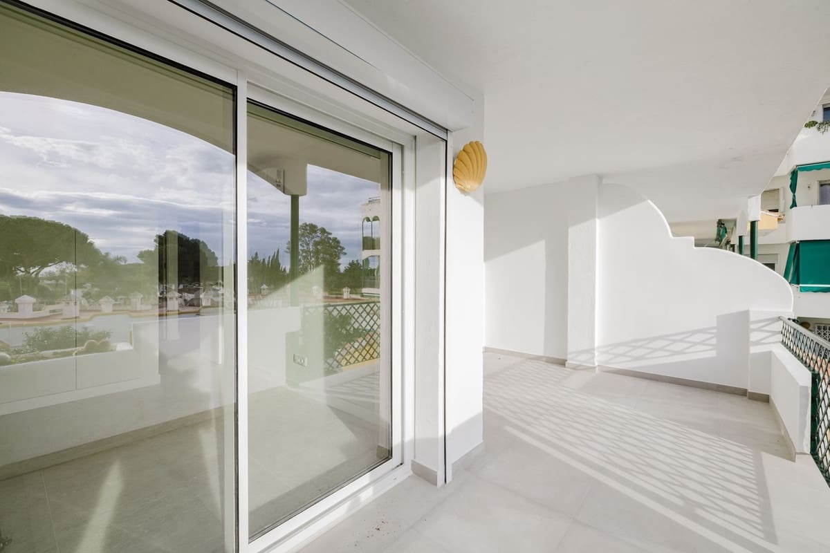2 slaapkamer Appartement te koop in Artola - € 371.000 (Ref: 9824317)