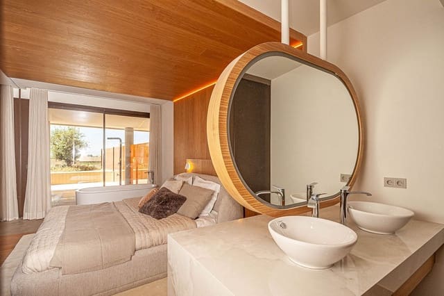 3 soveværelse Lejlighed til salg i El Higuerón, Fuengirola - € 975.000 (Ref: 9824318)