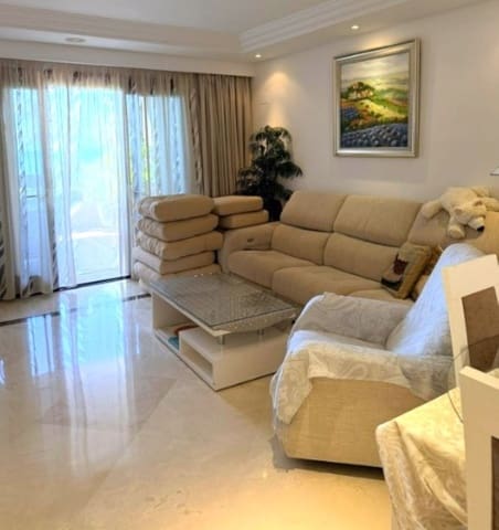 Apartamento de 3 habitaciones en Parque Central, Estepona en venta con garaje - 1.100.000 € (Ref: 9826106)
