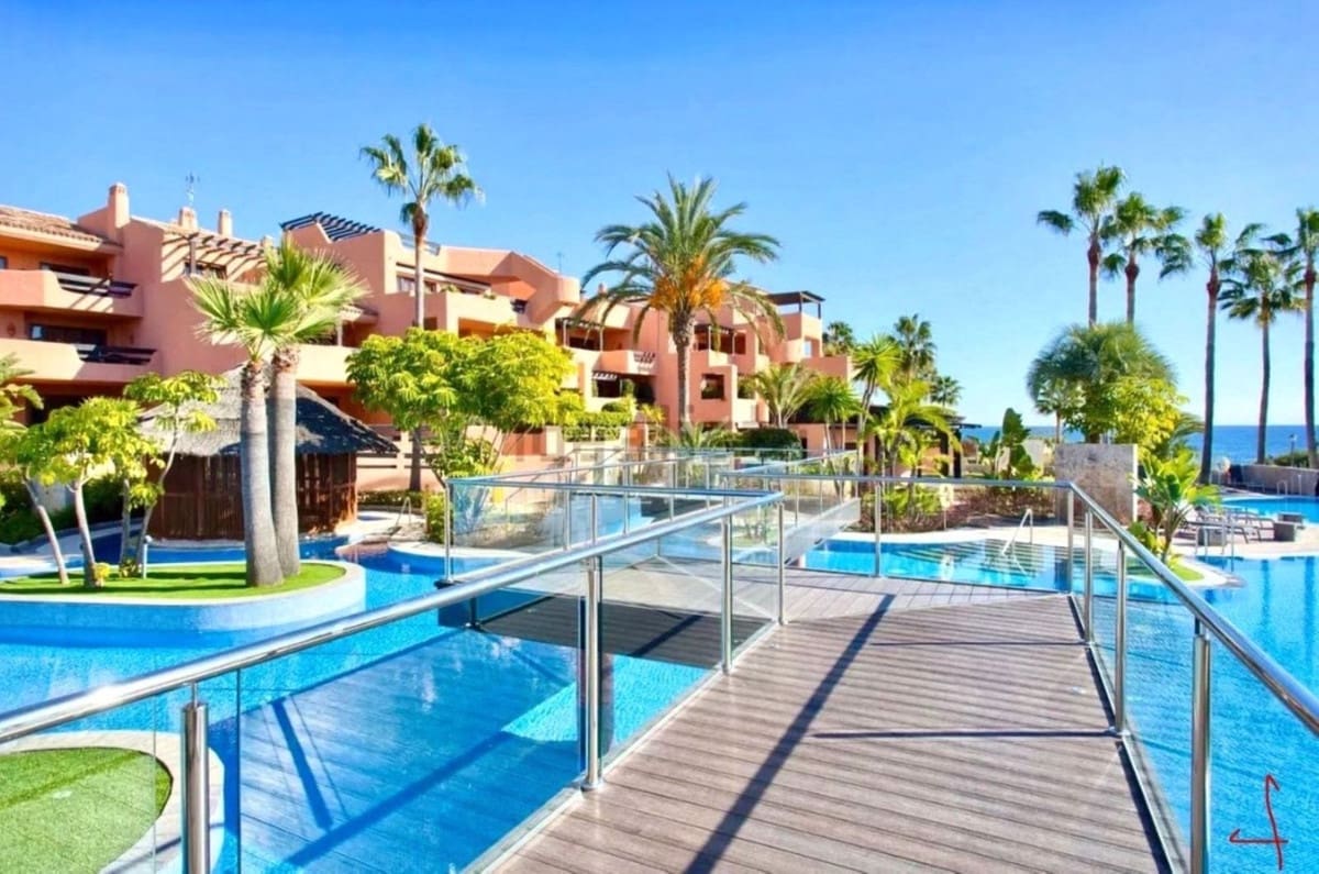 3 makuuhuone Huoneisto myytävänä paikassa Estepona mukana 
autotalli - 1 100 000 € (Ref: 9826106)