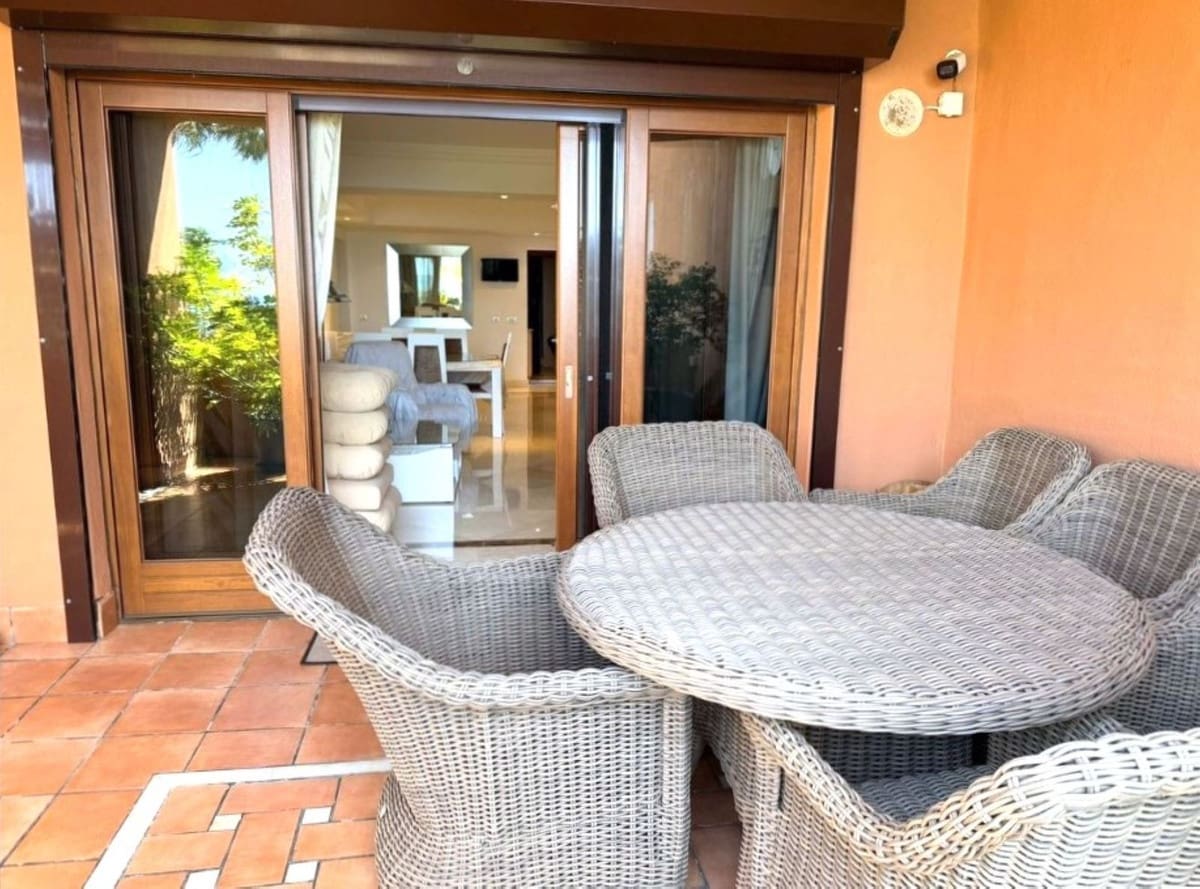 3 makuuhuone Huoneisto myytävänä paikassa Estepona mukana 
autotalli - 1 100 000 € (Ref: 9826106)
