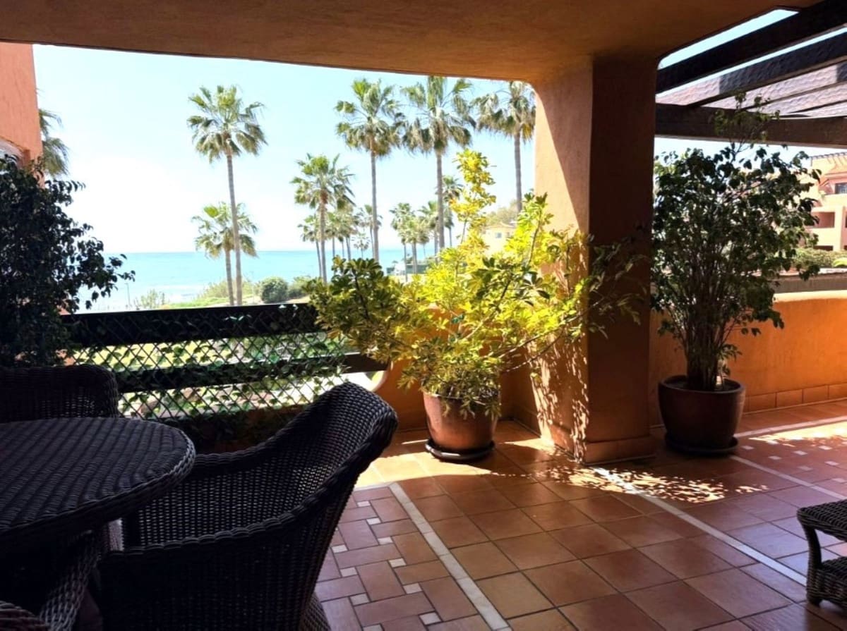 3 makuuhuone Huoneisto myytävänä paikassa Estepona mukana 
autotalli - 1 100 000 € (Ref: 9826106)