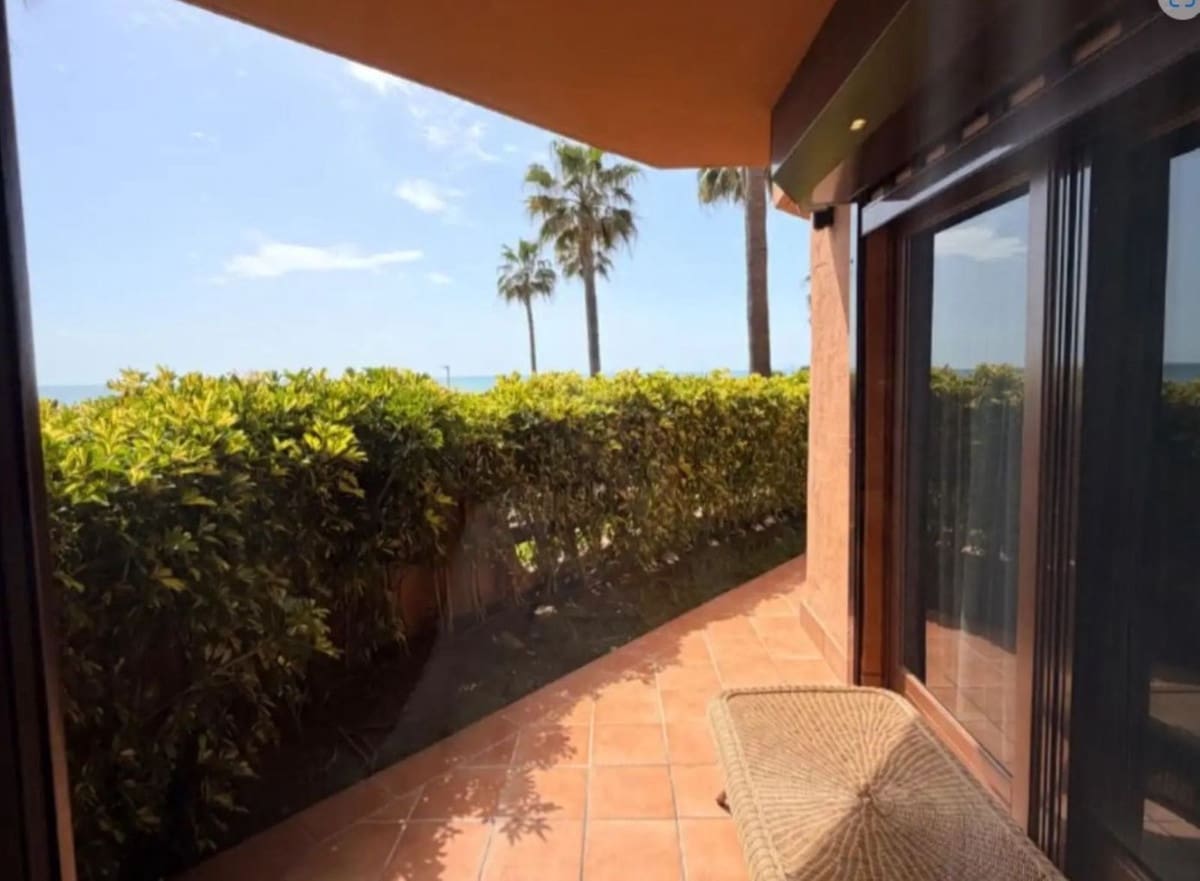 3 soverom Leilighet til salgs i Estepona med garasje - € 1 100 000 (Ref: 9826107)