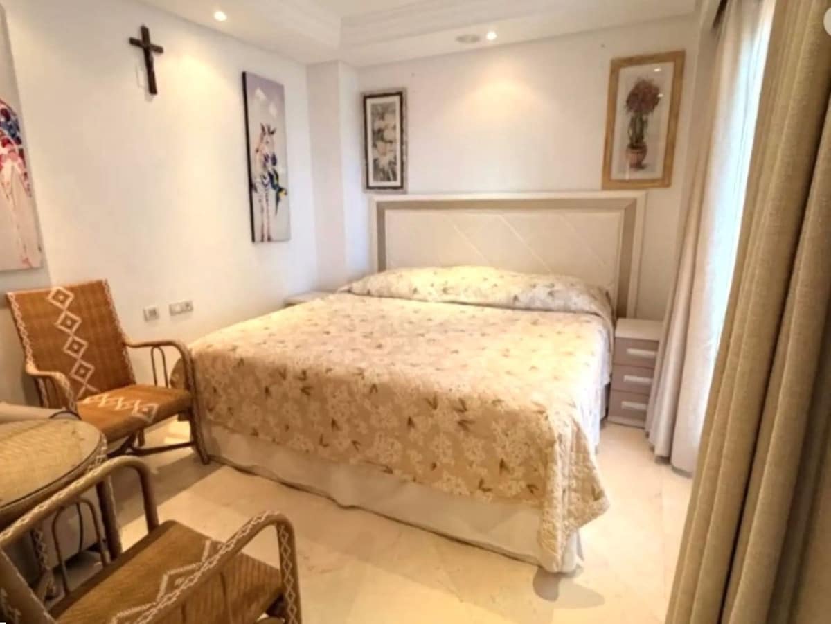 3 soverom Leilighet til salgs i Estepona med garasje - € 1 100 000 (Ref: 9826107)