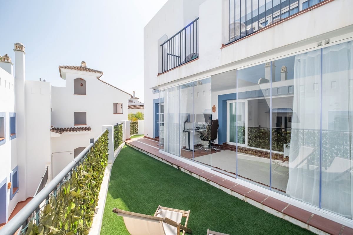 3 sovrum Lägenhet till salu i Benahavis - 597 000 € (Ref: 9826109)